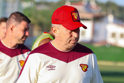 Stoilov: Hedefimiz genç transfer yapmak