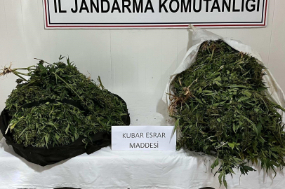 Bingöl'de bagajda ele geçirilen yaklaşık 18 kilogram uyuşturucuya 4 tutuklama