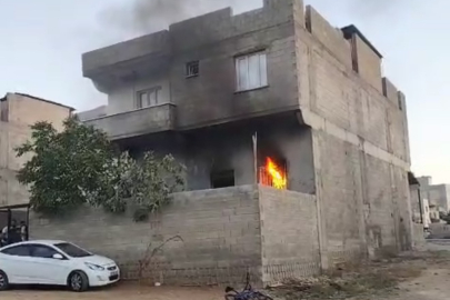 Gaziantep'te 2 katlı binada yangın çıktı
