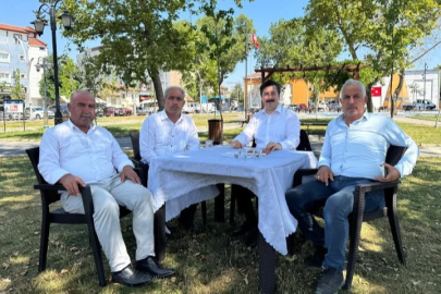 Bursa Yenişehir Belediye Başkanı Ercan Özel makamını parka taşıdı