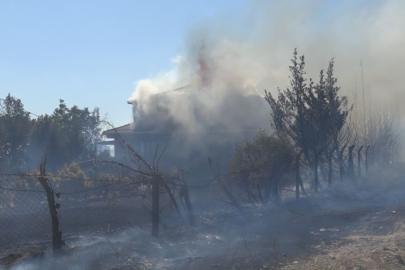 Kırklareli'nde orman yangını: Köye yakın bir ev yandı