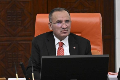Meclis'te gergin anlar: AK Partili vekiller Bekir Bozdağ'ı kızdırdı!