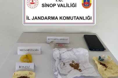 Sinop'ta yolcu otobüsünde uyuşturucu ele geçirildi