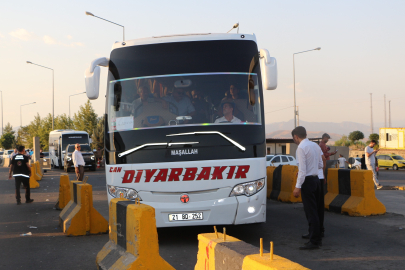 Terör örgütü PKK'nın silah bırakma programını takip edecek heyet Irak'a geçiş yaptı