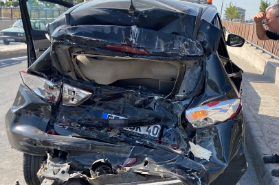 Aksaray’da kamyon otomobile arkadan çarptı: 2 yaralı