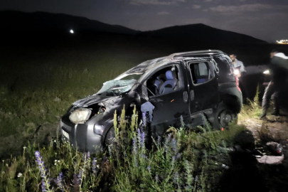 Kars'ta otomobil devrildi: 4 yaralı