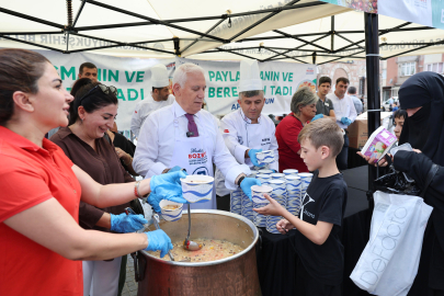 Bursa Büyükşehir aşure geleneğini sürdürüyor