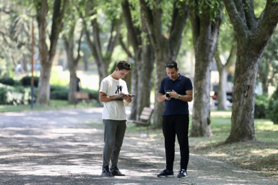 Bursa&nbsp;Teknik Üniversiteli akademisyenler geniş yapraklı bitkilerin kenti serinlettiğini belirledi