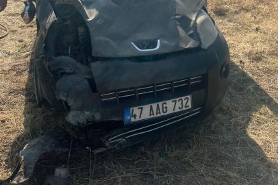 Mardin’de hafif ticari araç takla attı: 4 yaralı