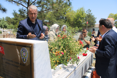 Hulusi Akar: El birliğiyle çalışarak Terörsüz Türkiye'yi hep beraber inşa edeceğiz