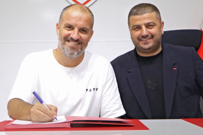 Bursaspor'un eski hocası Mustafa Er Boluspor'da!