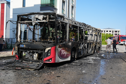 Samsun'da belediye otobüsü alevlere teslim oldu