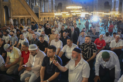 Camilerde 15 Temmuz şehitleri için mevlit okutuldu