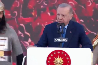 Cumhurbaşkanı Erdoğan'dan Gölbaşı'nda net 15 Temmuz mesajı! 'Ruhunu 1 dolara satan alçaklar'