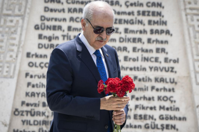 TBMM Başkanı Kurtulmuş, Meclis'te bombalanan alanlara karanfil bıraktı
