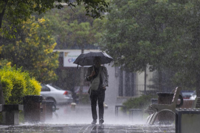 Ankara için gök gürültülü sağanak uyarısı