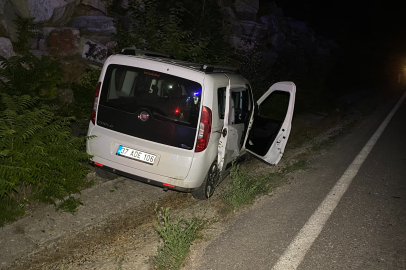 Kastamonu'da hafif ticari araç yamaca çarptı: 1 yaralı
