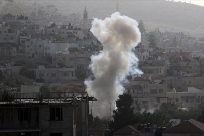 Katil İsrail'den Şam'a yeni hava saldırısı