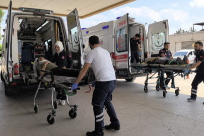 Bursa'da yol kenarındaki ağaca çarptı! Yaralılar var