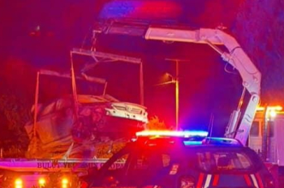 Muğla'da çukura düşen otomobildeki 4 kişi yaralandı