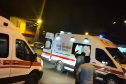 Van'da üç araç çarpıştı: 5 yaralı