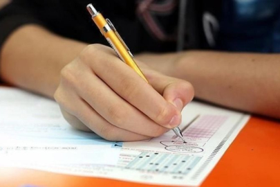 2025 YKS'de Bursa'dan birinci çıktı! AYT Sözel ve Eşit Ağırlık...