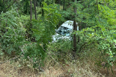 Bursa'da feci kaza! Araç şarampole uçtu