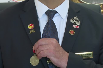 Kıbrıs'ta gazi olan İstiklal gazisinin Bursalı torunu çifte gurur yaşıyor