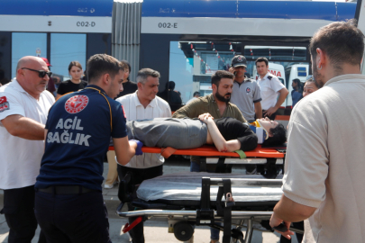 Antalya'da tramvayın çarptığı genç kız yaralandı