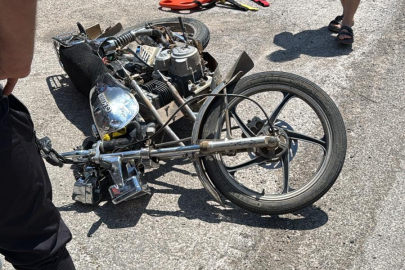 Gaziantep'te motosiklet ile otomobil çarpıştı: 2 yaralı