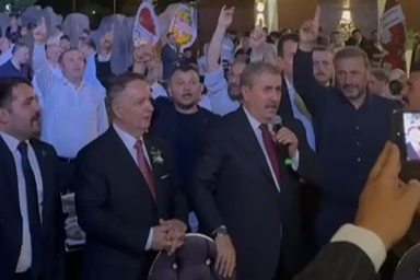 Destici Bursa'da Haşr Suresi okudu