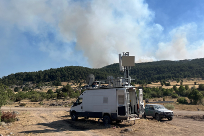 Eskişehir'de yangın bölgesinde mobil baz istasyonu kuruldu