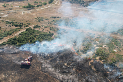 İstanbul Başakşehir'de çalılık alanda yangın
