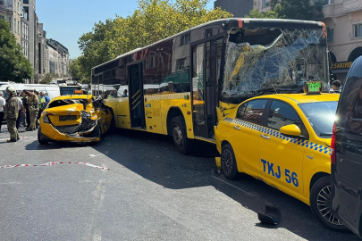 İstanbul'da zincirleme kaza: 9 araç birbirine girdi