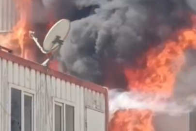 Kocaeli'de kereste fabrikasında yangın paniği