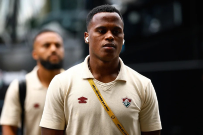 Jhon Arias resmen imzaladı!