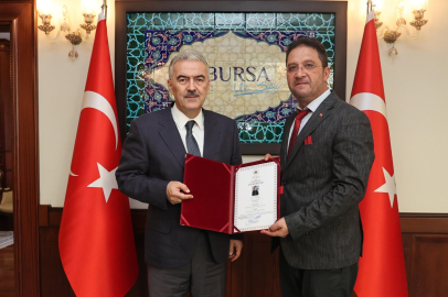 Osman Başeğmez'den Bursa Valisi Ayyıldız'a veda ziyareti