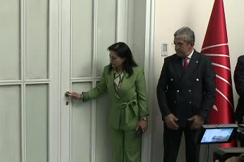 TBMM Başkanı Kurtulmuş, CHP Genel Başkanı Özel ile görüştü