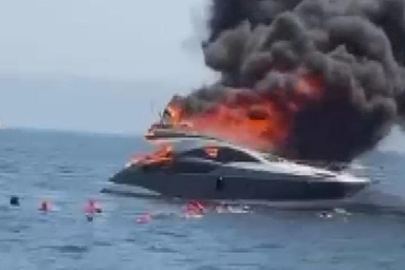 12 kişinin olduğu teknede yangın! Kınalıada açıklarında korku dolu anlar...