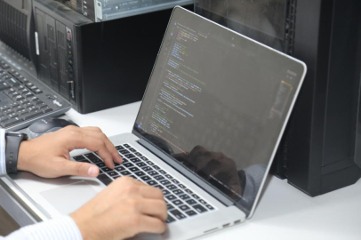 Bursa'da öğrencilerin kodlama yeteneği yapay zekâ desteğiyle erken tespit edilecek