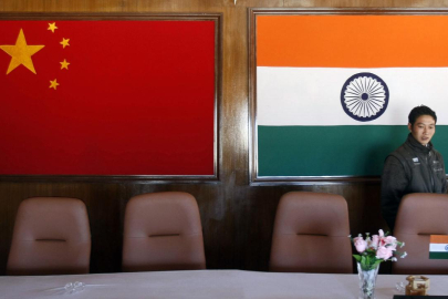 Dünyanın en kalabalık iki ülkesi arasındaki vize dondurması sonlanıyor