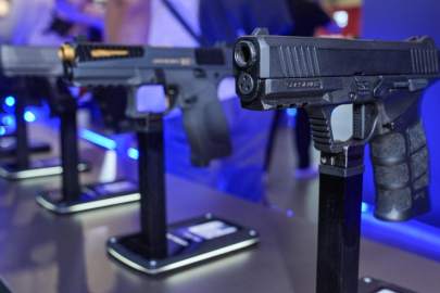 Sarsılmaz, IDEF'te 84 bin 800 tabanca teslimatı için sözleşme imzaladı