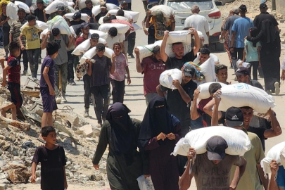 Katil İsrail askerinden itiraf: Gazze’ye gelen yardım malzemelerini yaktık