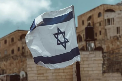 İngiltere Başbakanı Starmer'den İsrail'e uyarı: Somut adımlar atmazsa Filistin'i tanıyacağız