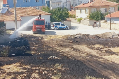 Konya Kulu'da boş arsada yangın paniği
