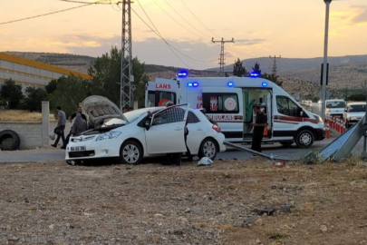 Malatya'da iki otomobil çarpıştı: 1 ölü, 2 yaralı