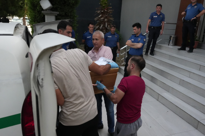 Denizli'de polis memuru kaldığı apartta ölü bulundu