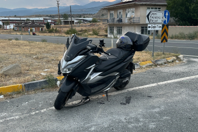 Kastamonu D100'da otomobil ile çarpışan motosiklet sürücüsü yaralandı