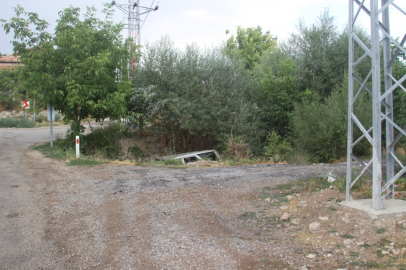 Konya'da otomobil kanala düştü: 3 yaralı