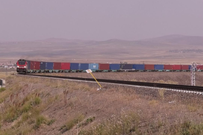 Bakü-Tiflis-Kars Demiryolu hattıyla 7 ayda 250 bin ton yük taşındı